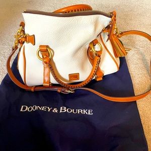Dooney & Bourke Handbag
